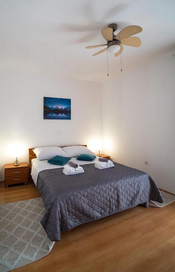 Sea Lover Apartment Zára Kültér fotó